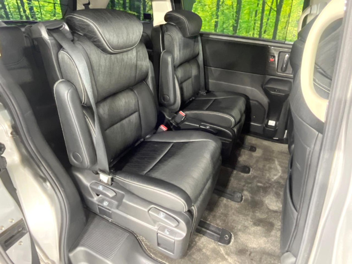 2017 Honda Odyssey DBA-RC1 (UW-69ef58d4416e2)[25]