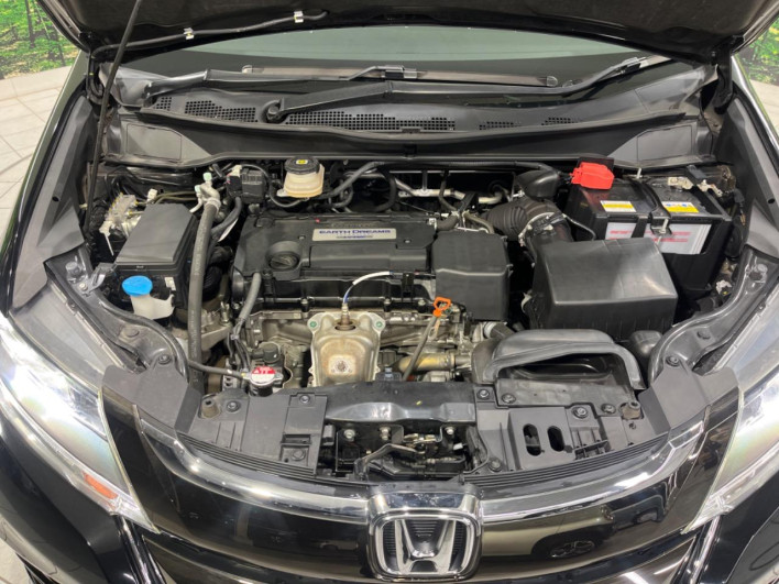 2017 Honda Odyssey DBA-RC1 (UW-69ef58d4a00f9)[16]