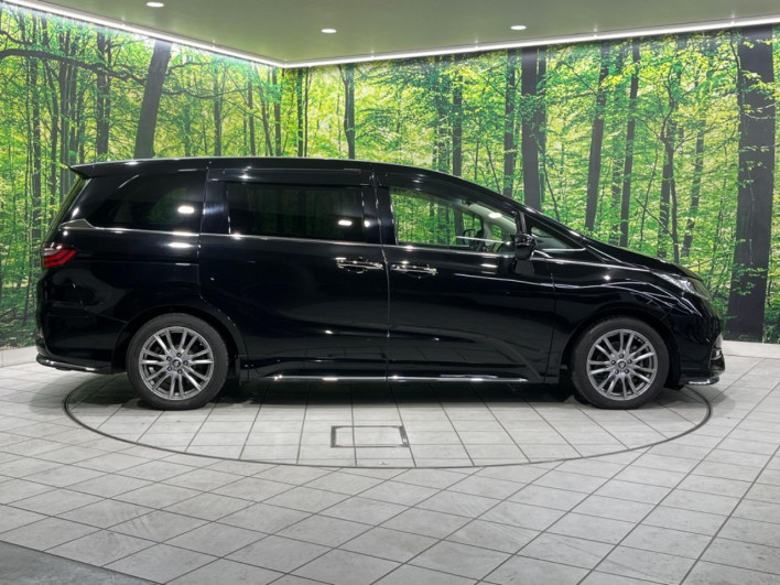 2017 Honda Odyssey DBA-RC1 (UW-69ef58d4a00f9)[7]