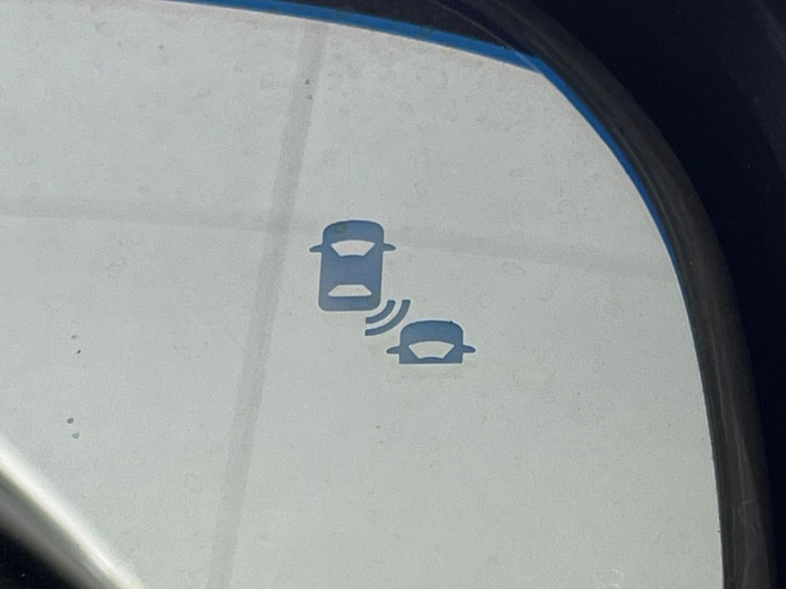 2016 Honda Odyssey DBA-RC2 (UW-69ef58d4a0c44)[9]