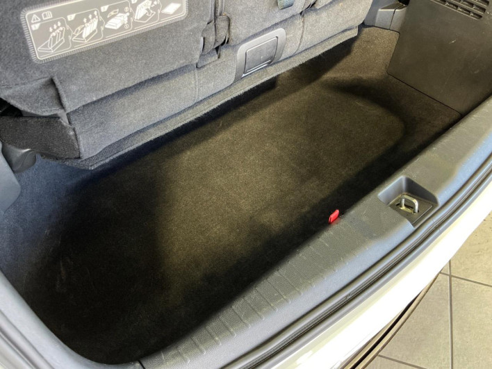 2016 Honda Odyssey DBA-RC2 (UW-69ef58d4a0c44)[29]