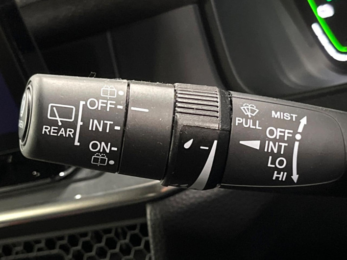 2023 Honda Step Wagon 6AA-RP8 (UW-69ef58d6d7602)[16]