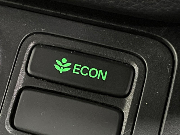 2023 Honda Step Wagon 6AA-RP8 (UW-69ef58d6d7602)[12]