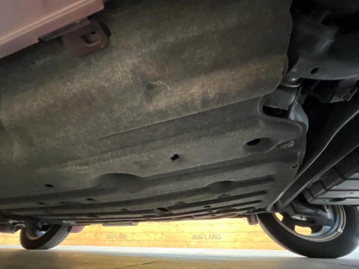 2014 Honda VEZEL DAA-RU3 (UW-69ef58d81eec8)[26]