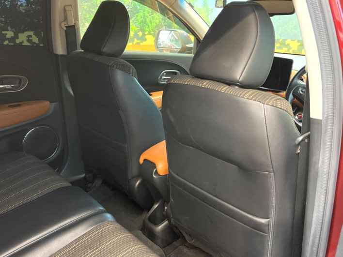 2014 Honda VEZEL DAA-RU3 (UW-69ef58d81eec8)[22]