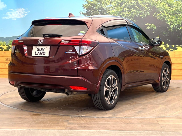 2014 Honda VEZEL DAA-RU3 (UW-69ef58d81eec8)[4]