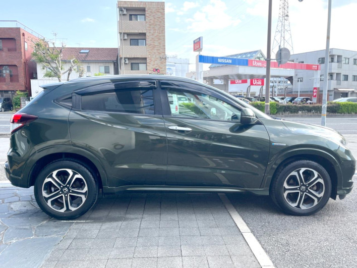 2014 Honda VEZEL DAA-RU3 (UW-69ef58d84fde0)[28]