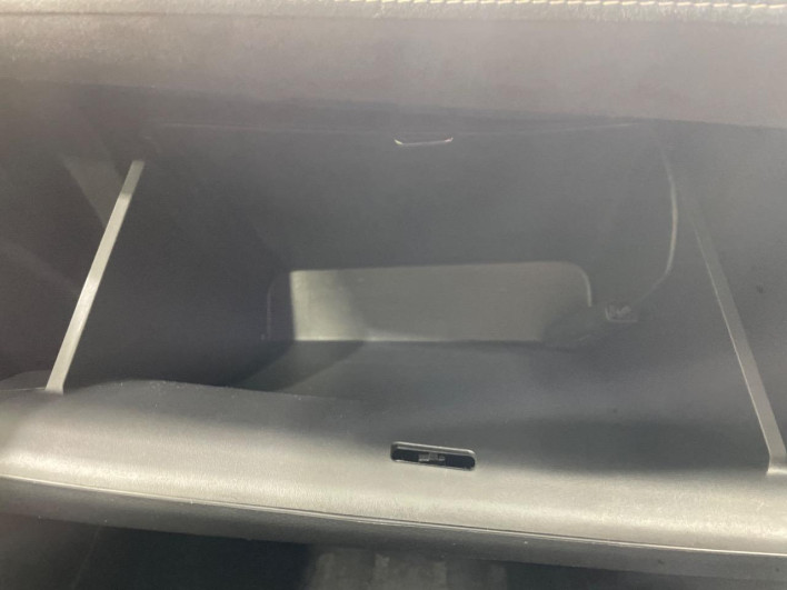 2016 Honda VEZEL DAA-RU3 (UW-69ef58d889a3b)[7]