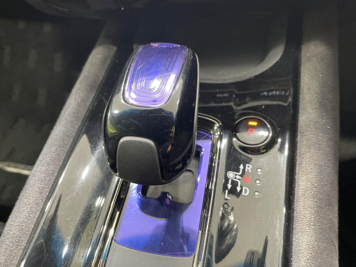 2016 Honda VEZEL DAA-RU3 (UW-69ef58d889a3b)[12]