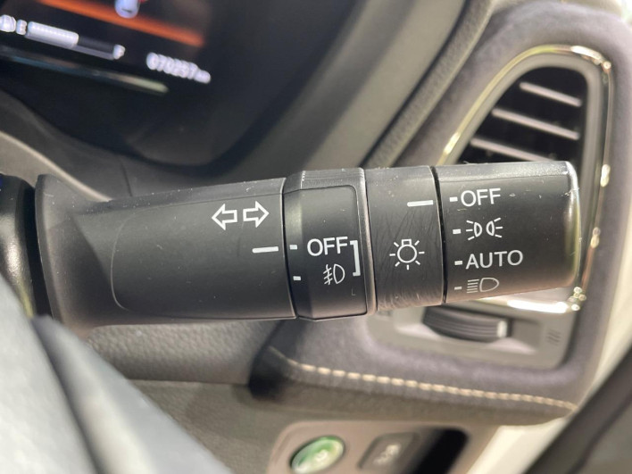 2016 Honda VEZEL DAA-RU3 (UW-69ef58d889a3b)[23]