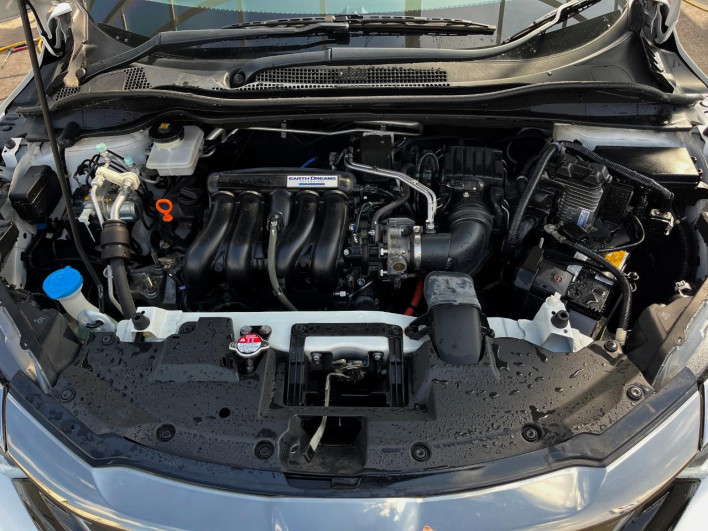 2019 Honda VEZEL DAA-RU3 (UW-69ef58da196f5)[4]