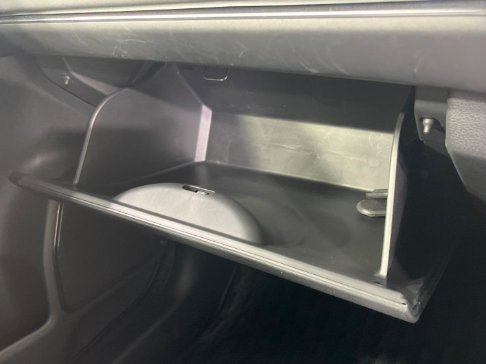 2021 Honda VEZEL 6AA-RV5 (UW-69ef58dae27b3)[6]