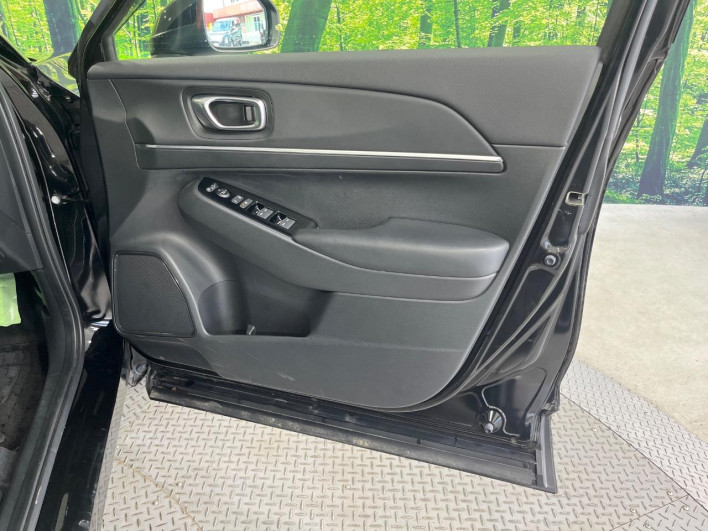 2021 Honda VEZEL 6AA-RV5 (UW-69ef58dae27b3)[29]