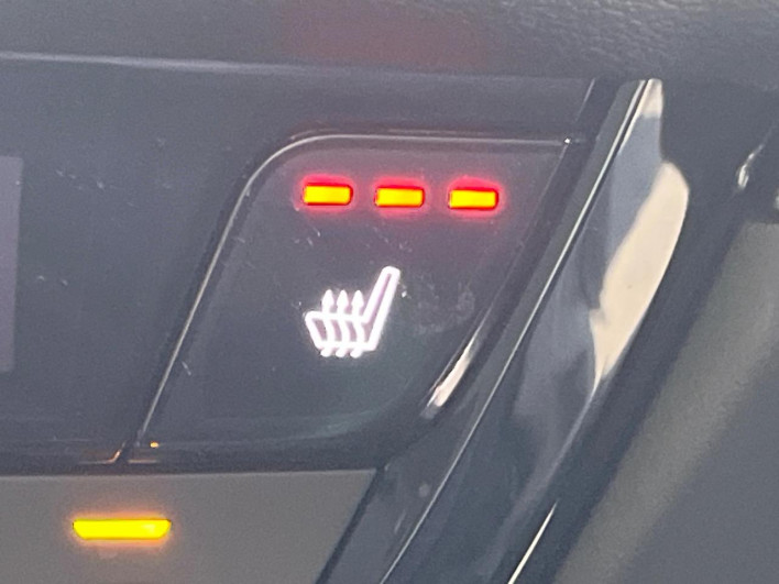 2021 Honda VEZEL 6AA-RV5 (UW-69ef58dae27b3)[25]