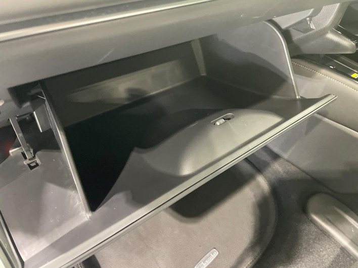 2024 Honda VEZEL 6AA-RV5 (UW-69ef58dc6eb6c)[9]