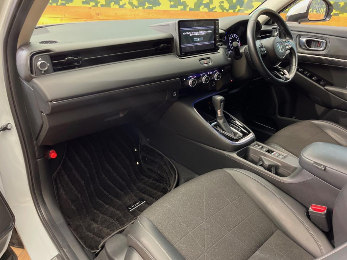 2021 Honda VEZEL 6AA-RV6 (UW-69ef58dd0cc88)[14]