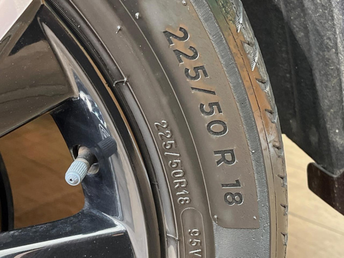 2021 Honda VEZEL 6AA-RV6 (UW-69ef58dd0cc88)[12]