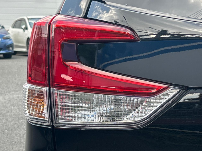 2019 Subaru Forester 5AA-SKE (UW-69ef58e31aab6)[19]