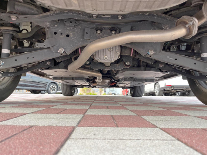 2019 Subaru Forester 5AA-SKE (UW-69ef58e3a02a3)[28]