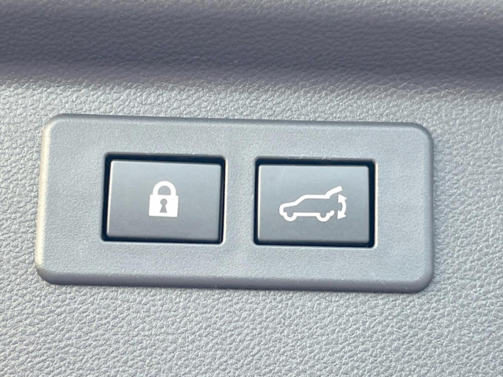 2019 Subaru Forester 5AA-SKE (UW-69ef58e3a02a3)[27]