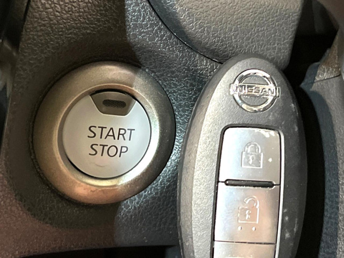 2021 Nissan Note DAA-SNE12 (UW-69ef58e4c26d8)[14]