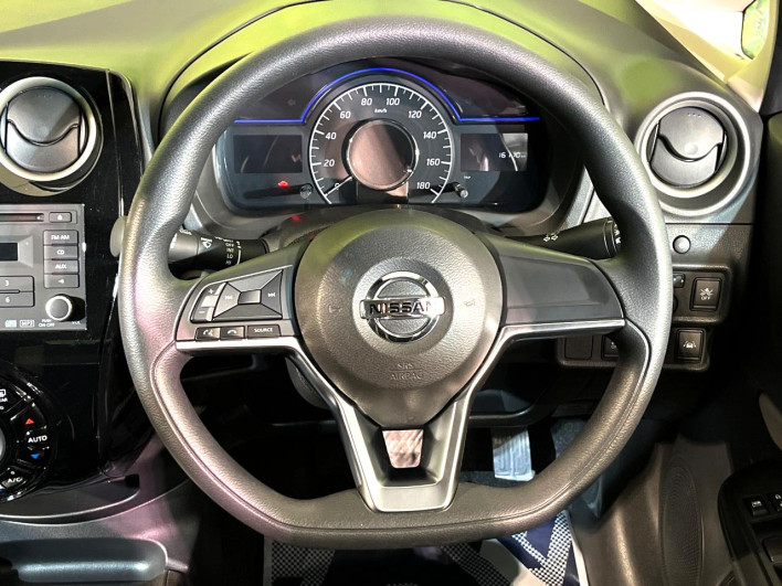 2021 Nissan Note DAA-SNE12 (UW-69ef58e4c26d8)[5]