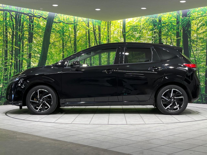 2021 Nissan Note 6AA-SNE13 (UW-69ef58e5596af)[25]