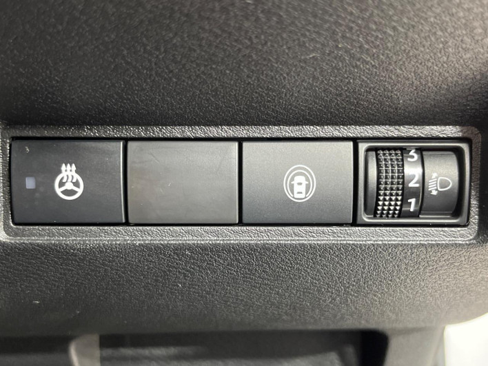 2022 Nissan Note 6AA-SNE13 (UW-69ef58e588716)[13]