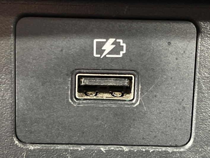 2022 Nissan Note 6AA-SNE13 (UW-69ef58e588716)[24]