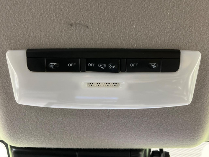 2022 Nissan Note 6AA-SNE13 (UW-69ef58e588716)[28]