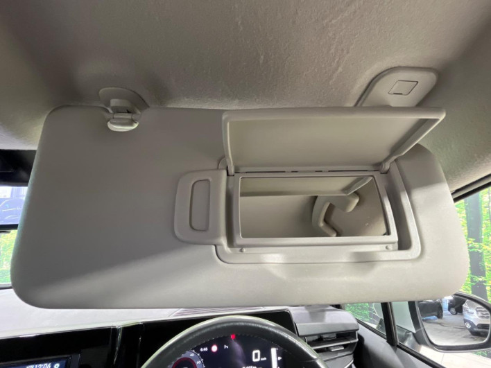 2022 Nissan Note 6AA-SNE13 (UW-69ef58e588716)[29]