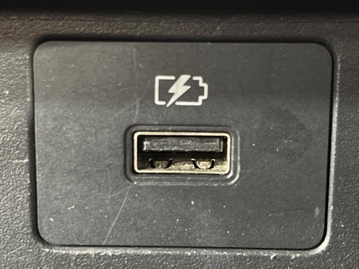 2022 Nissan Note 6AA-SNE13 (UW-69ef58e6bd693)[27]