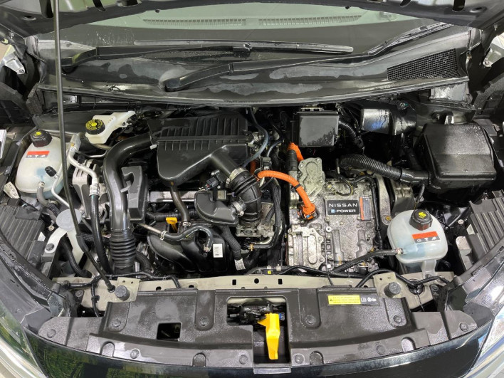 2022 Nissan Note 6AA-SNE13 (UW-69ef58e6bd693)[4]