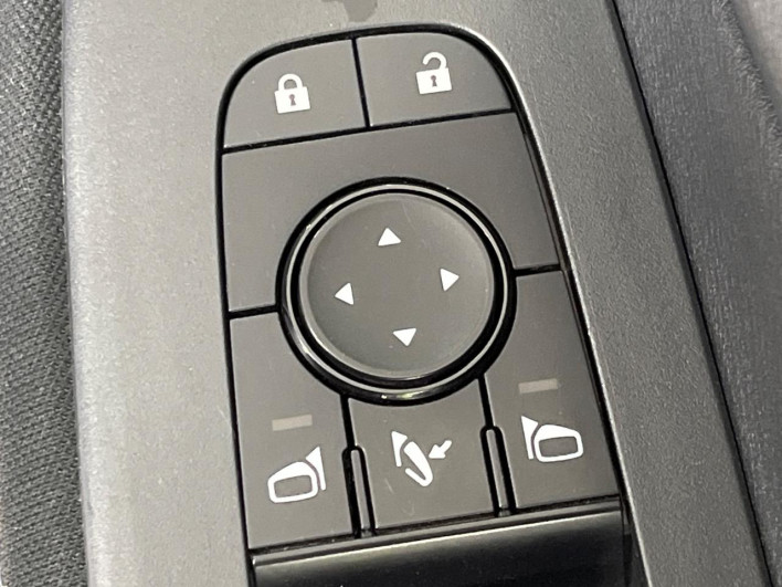 2022 Nissan Note 6AA-SNE13 (UW-69ef58e6bd693)[10]