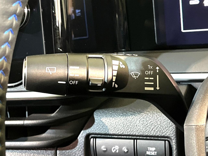 2023 Nissan Note 6AA-SNE13 (UW-69ef58e6e552c)[25]