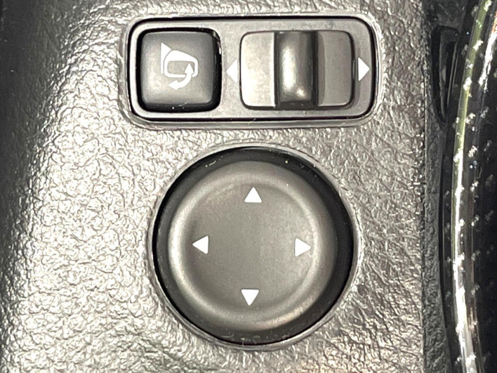 2018 Nissan X-Trail DBA-T32 (UW-69ef58e75e6b9)[24]