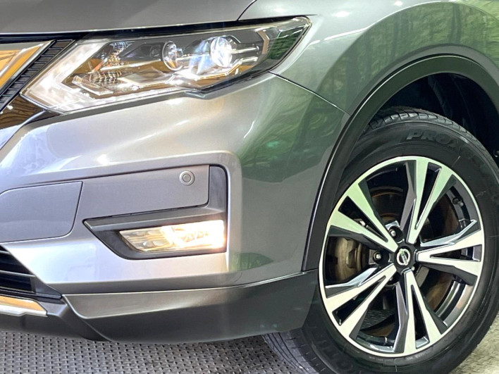 2018 Nissan X-Trail DBA-T32 (UW-69ef58e75e6b9)[17]