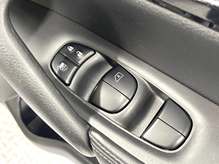 2021 Nissan X-Trail 5BA-T32 (UW-69ef58e8b981d)[28]