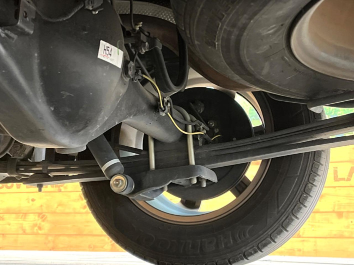 2019 Toyota Hiace Van CBF-TRH200V (UW-69ef58e93323b)[24]