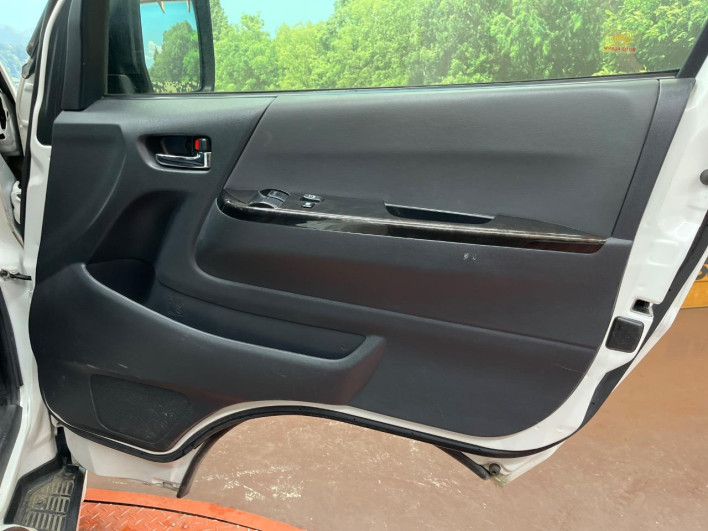 2020 Toyota Hiace Van 3BF-TRH216K (UW-69ef58e957694)[16]