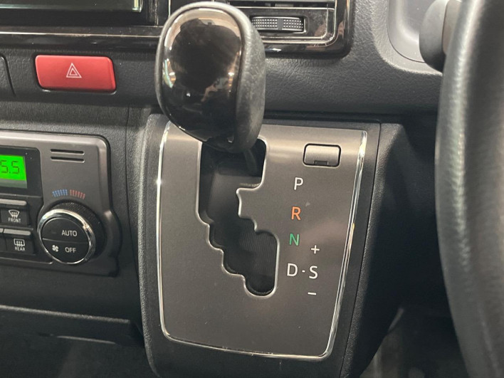 2020 Toyota Hiace Van 3BF-TRH216K (UW-69ef58e957694)[27]