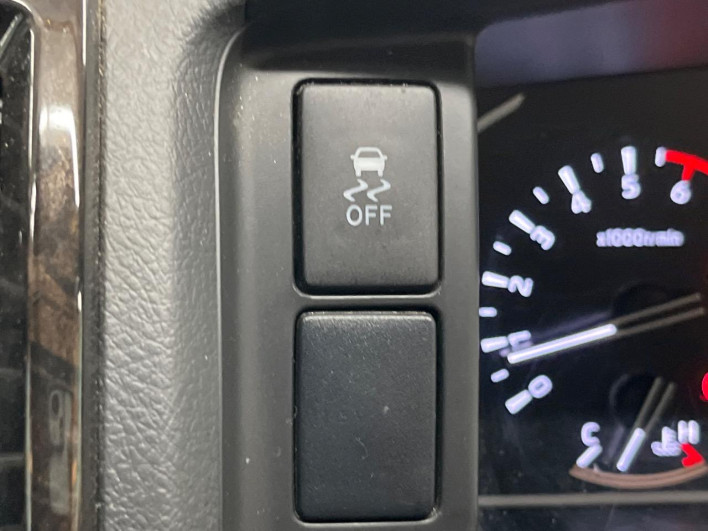 2020 Toyota Hiace Van 3BF-TRH216K (UW-69ef58e957694)[28]