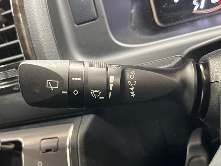 2020 Toyota Hiace Van 3BF-TRH216K (UW-69ef58e957694)[25]