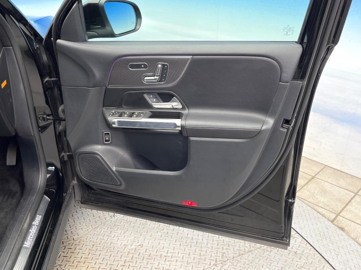 2022 Mercedes Benz GLB 3DA-247613M (UW-69ef58eebb2c7)[25]