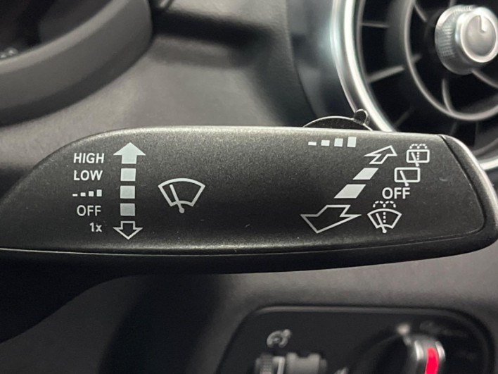 2016 Audi S1 Sportback ABA-8XCWZF (UW-69ef58f096782)[15]