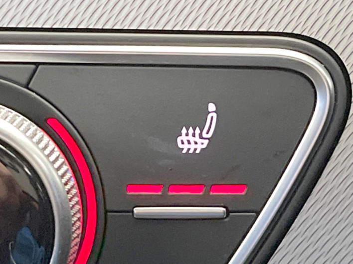 2018 Audi A4 DBA-8WCYRF (UW-69ef58f0da1a4)[15]