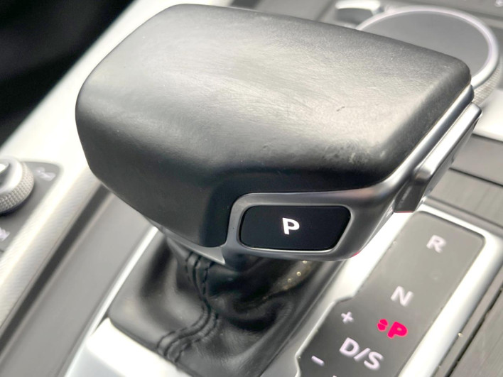 2018 Audi A4 DBA-8WCYRF (UW-69ef58f0da1a4)[23]