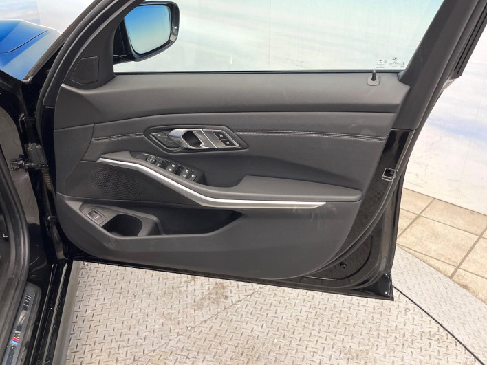 2020 BMW 3 Series 3BA-5F20 (UW-69ef58f11dc3d)[20]