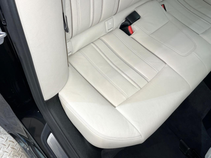 2017 BMW 5 Series LDA-JC20 (UW-69ef58f235877)[28]