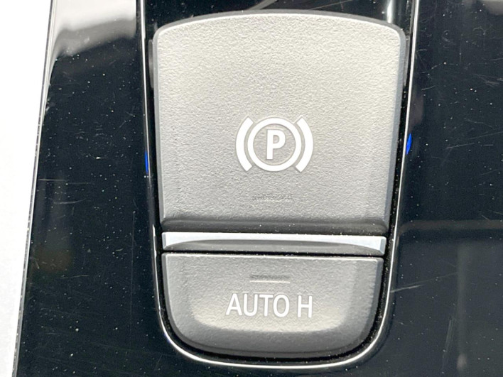 2019 BMW 5 Series 3DA-JF20 (UW-69ef58f2db2c3)[28]